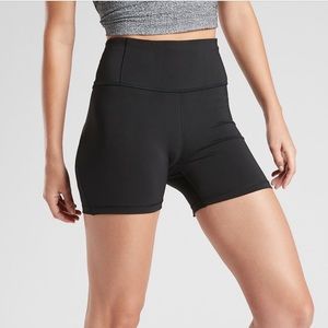 Athleta Lighting Bike Short 5” XS